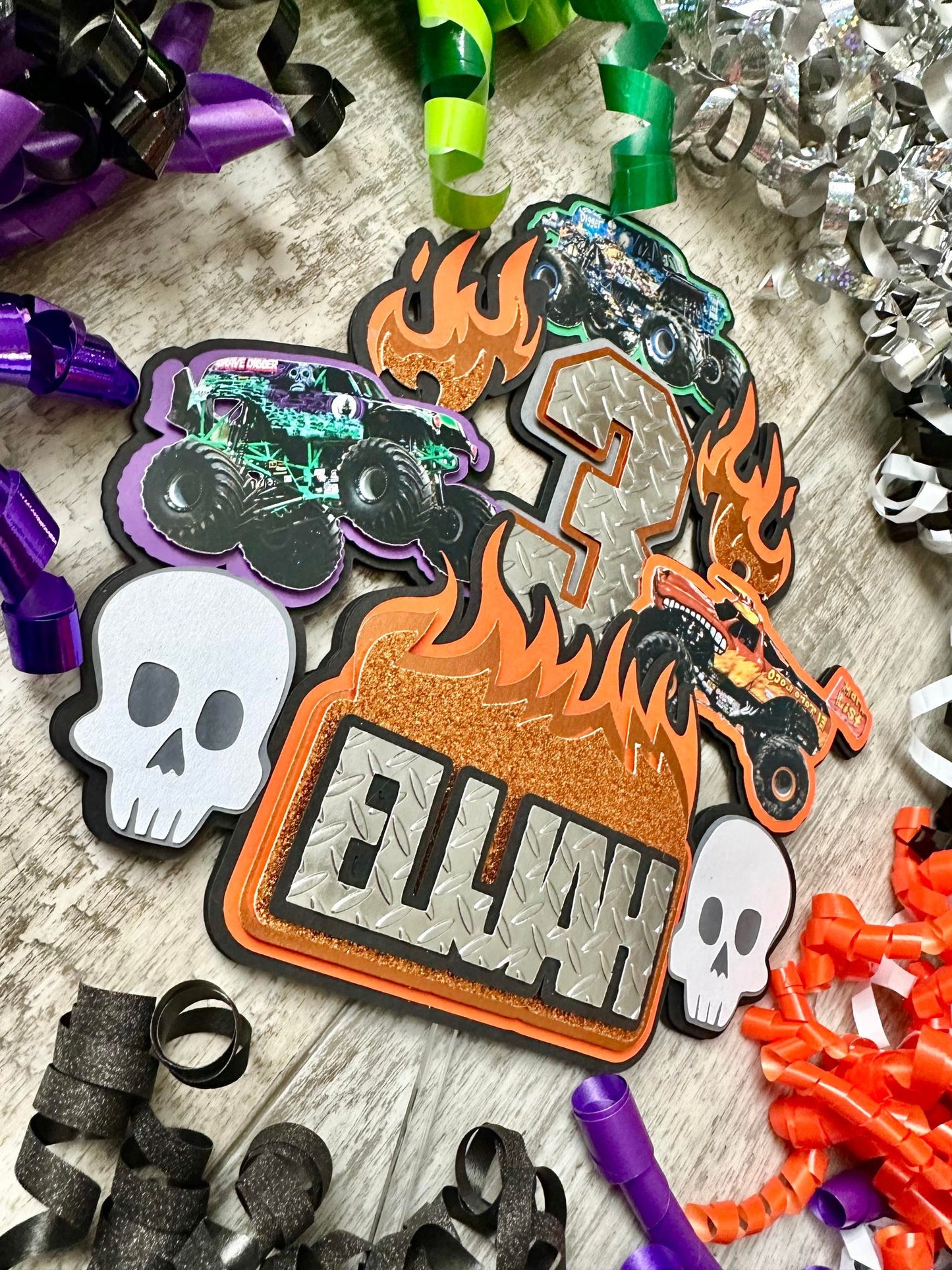 Monster Truck Monster Jam Grave Skull Digger Chrome Cake Topper